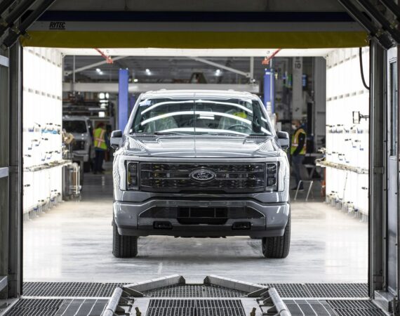 2022 Ford F-150 Lightning