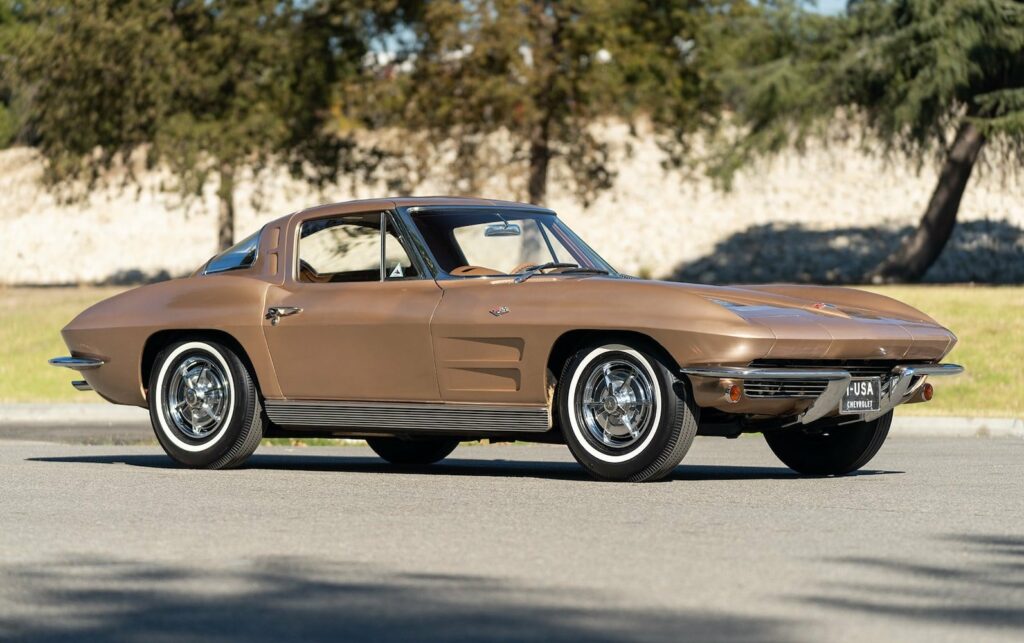 1963 Chevrolet Corvette 327 340 Split Window Coupe at Gooding & Company Scottsdale 2022