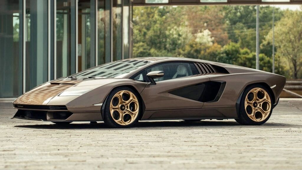 Broad Arrow Villa d'Este Lamborghini Countach